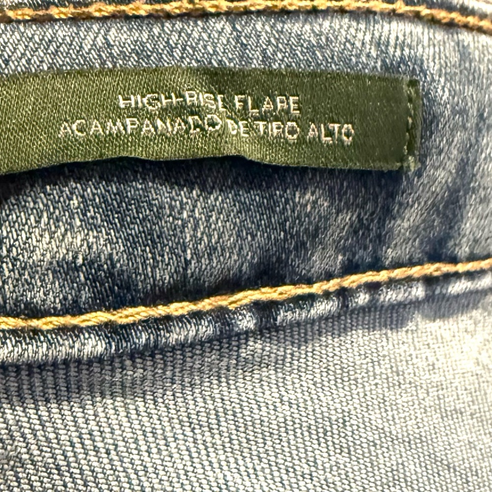 Size 12 Wild Fable High Rise Flare Jeans Like New, Retro Y2K Vibes, Curvy - Picture 6 of 8